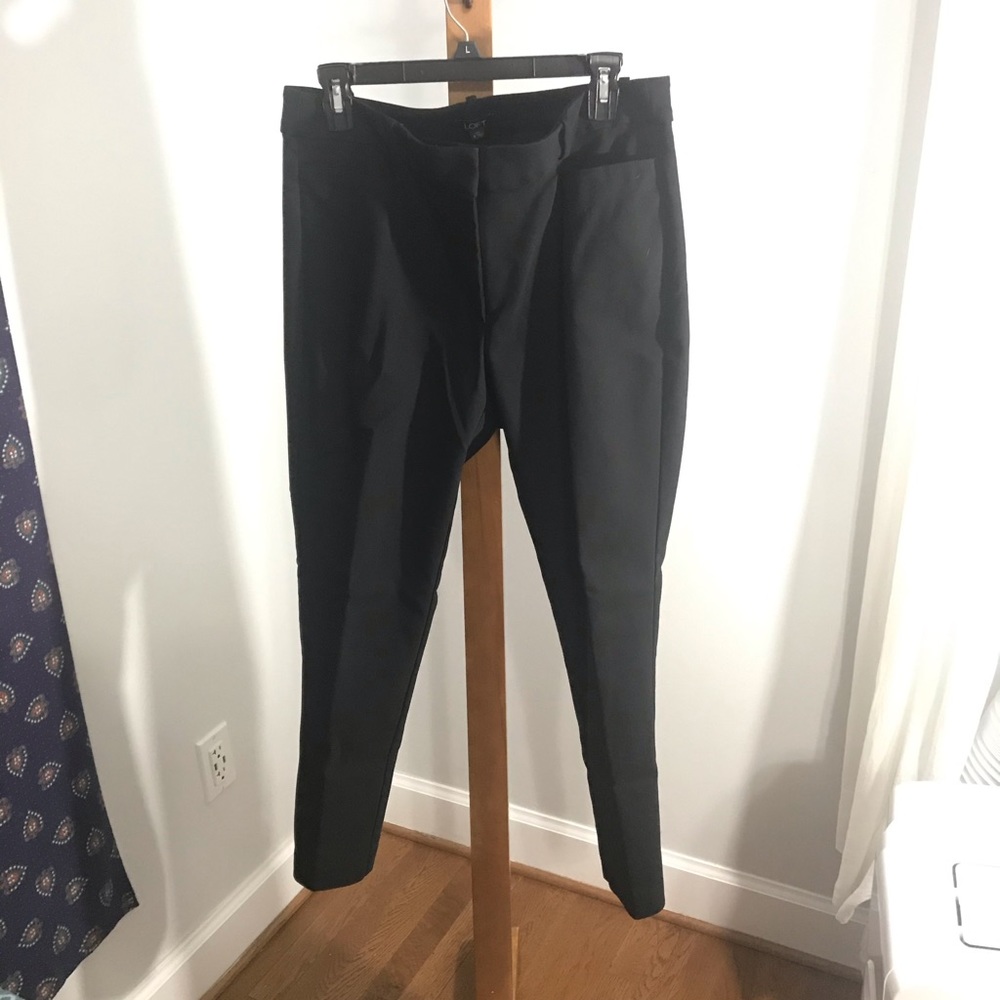 High waisted Black Loft Size 8 Curvy Skinny
